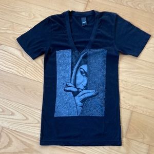 Women’s vintage obey V-neck T-shirt small